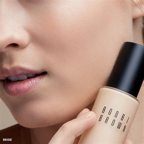 bobbi brown skin weightless foundation.